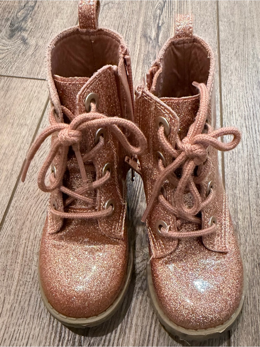 Old Navy Lace-Up Combat Boots Girls Fuschia Pink Glitter Size 8